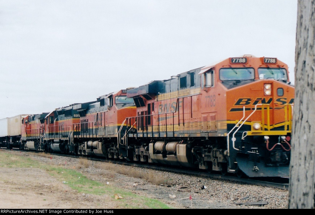 BNSF 7788 West